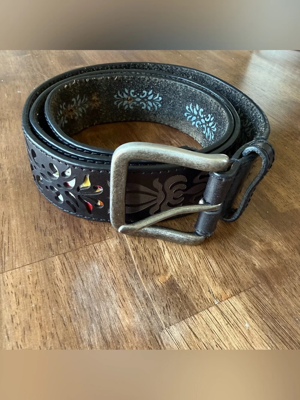 Robert Graham Leather Belt with Laser Cut Colorful Accents Size 40 6608